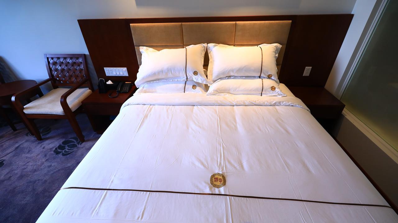 Tf Seaside Hotel Garapan Eksteriør billede