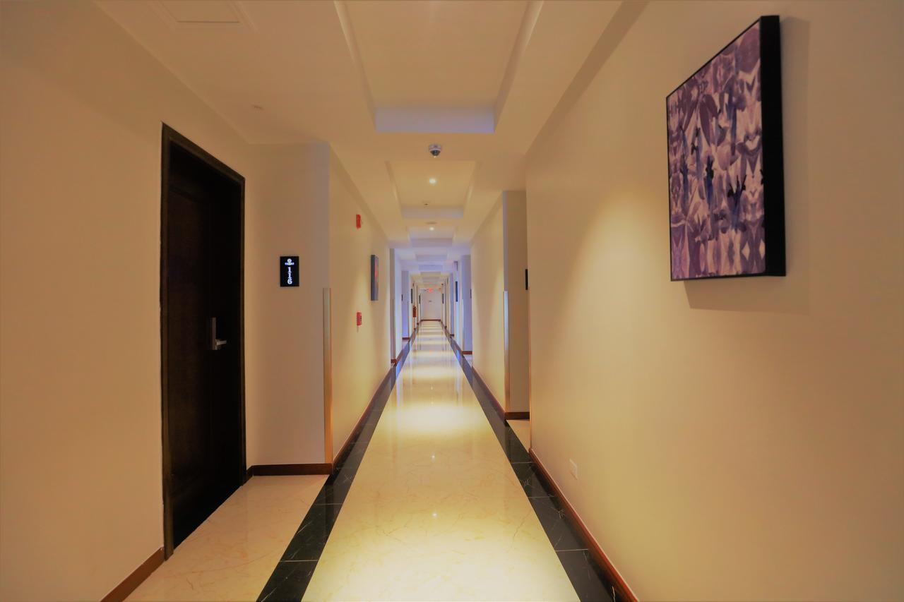 Tf Seaside Hotel Garapan Eksteriør billede