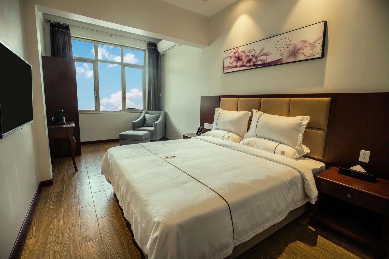 Tf Seaside Hotel Garapan Eksteriør billede